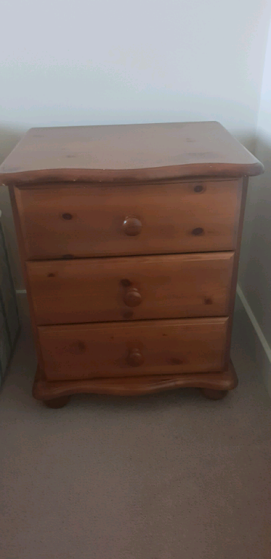 ERCOL SINGLE BEDSIDE CABINET