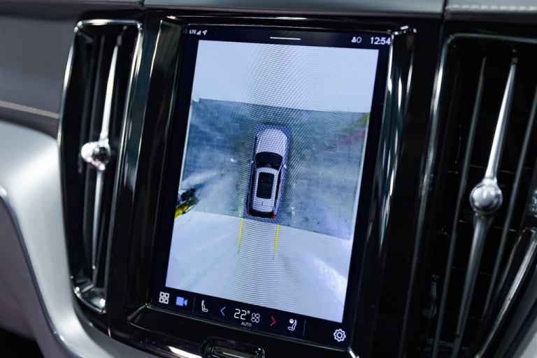 2022 Volvo XC60 2.0 B4D R DESIGN Pro 5dr AWD Geartronic ESTATE DIESEL Automatic