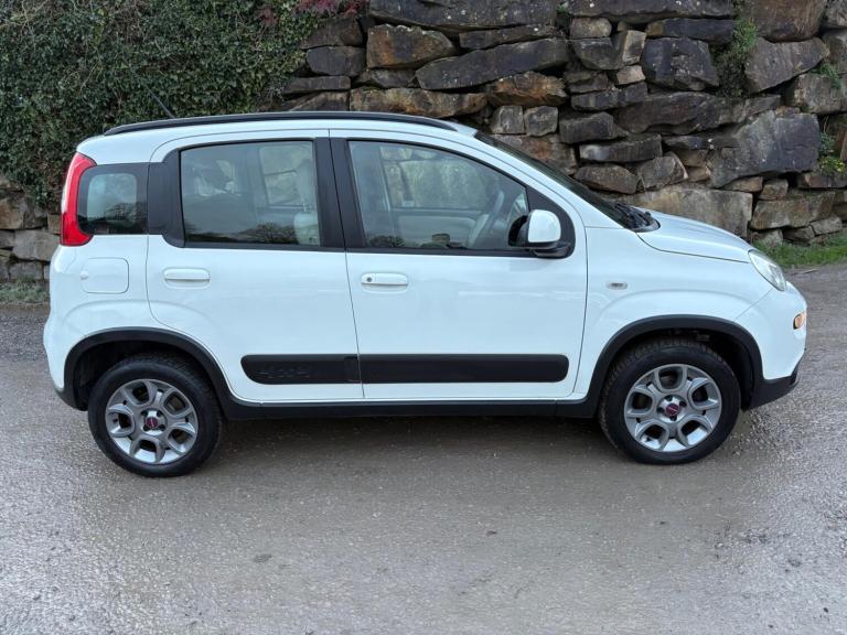 2014 Fiat Panda 0.9 TwinAir [85] 4x4 5dr HATCHBACK PETROL Manual