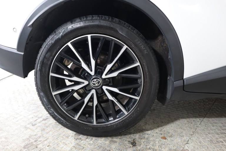 2017 Toyota C-HR 1.8 VVT-h Excel SUV 5dr Petrol Hybrid CVT Euro 6 (s/s) (122 ps) HATCHBACK PETROL...