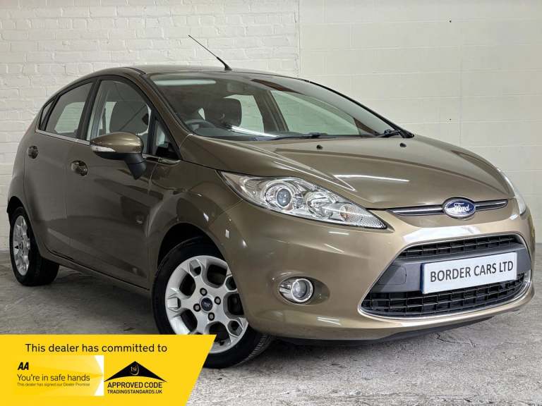 2012 Ford Fiesta 1.4 TDCi Titanium Hatchback 5dr Diesel Manual (104 g/km, 69 bhp) Hatchback Diese...