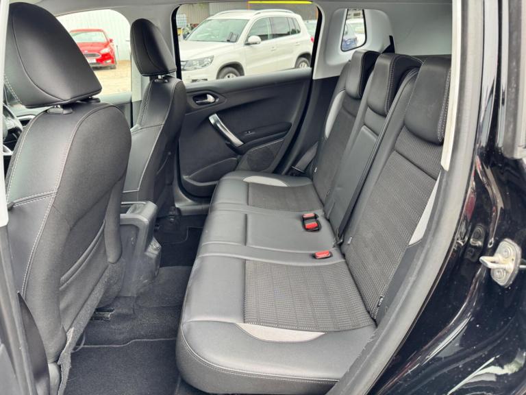 2018 Peugeot 2008 1.2 PureTech Allure Euro 6 (s/s) 5dr HATCHBACK Petrol Manual