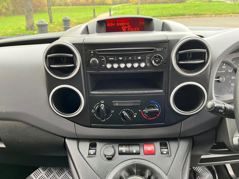 2018 68 PEUGEOT PARTNER 1.6 BLUEHDI 651 SE L1 H1 WHITE PANEL VAN 1 OWNER FSH