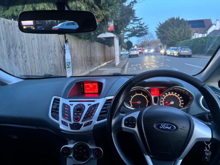 Ford, FIESTA, Hatchback, 2011, Manual, 1242 (cc), 5 doors
