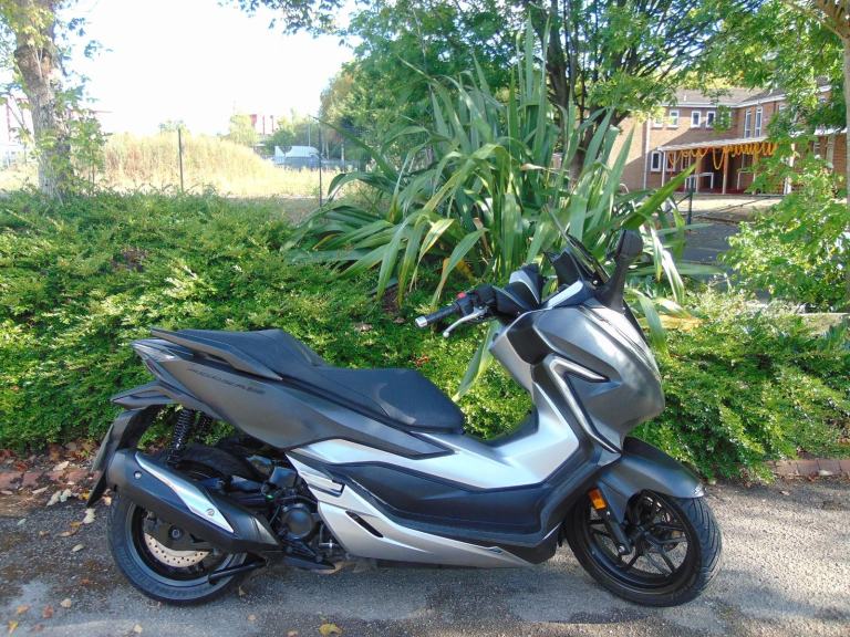 Honda Forza 300 [Phone number removed]miles excellent fully Automatic scooter euro4 FSH    