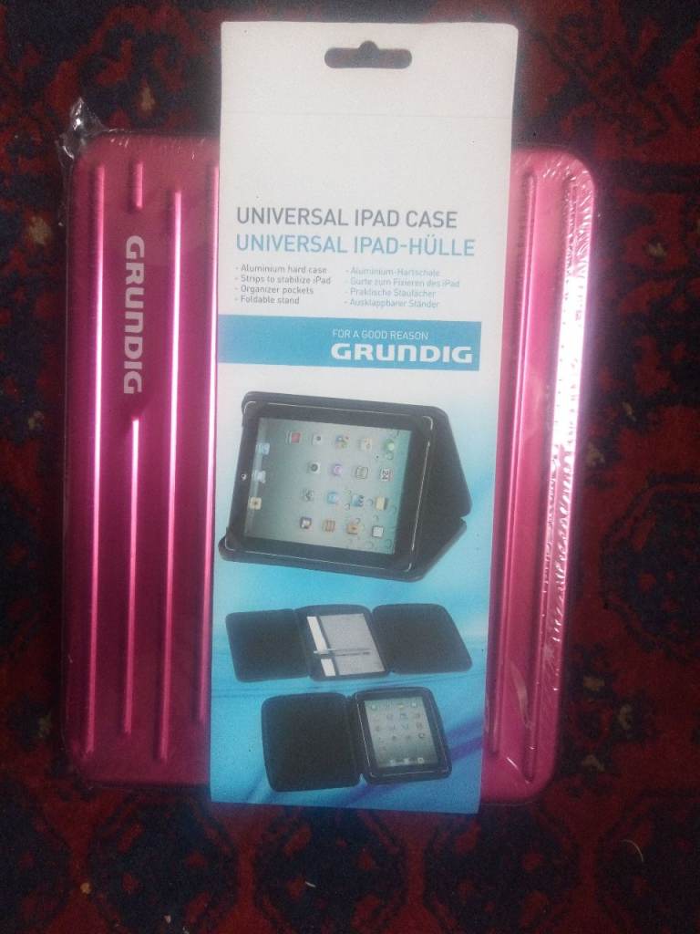 Brand new Grundig Universal Hard Case iPad 10" £4 only 