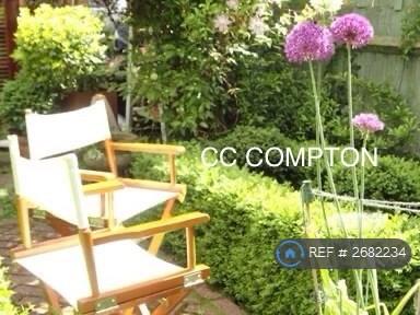 2 bedroom flat in Hampstead Village, London, NW3 (2 bed) (#2682234)