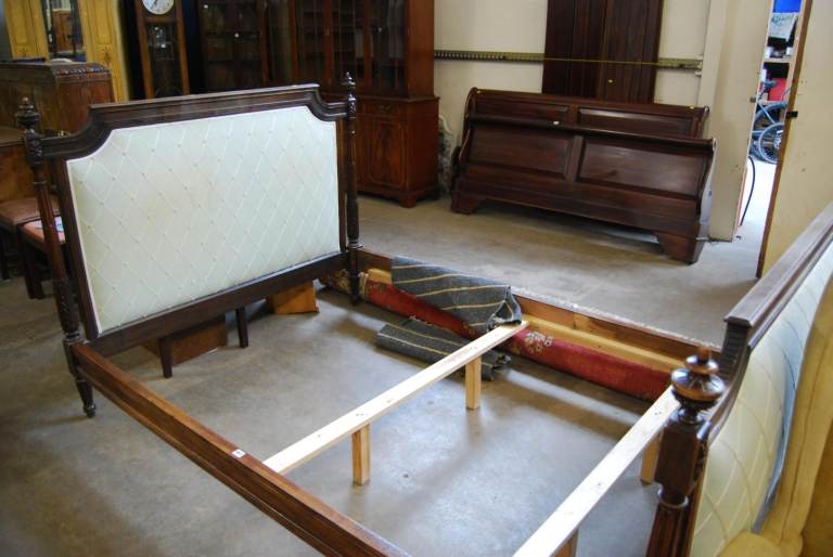 Bed Antique Hard wood Large Oak double 