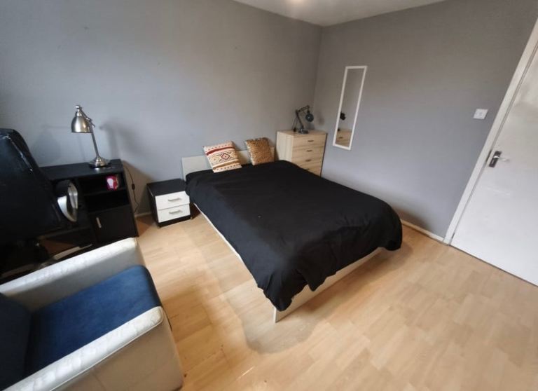 🌿Large Double Room – Archway / Holloway, N19 (Zone 2)📍Great Access to Central London!!!