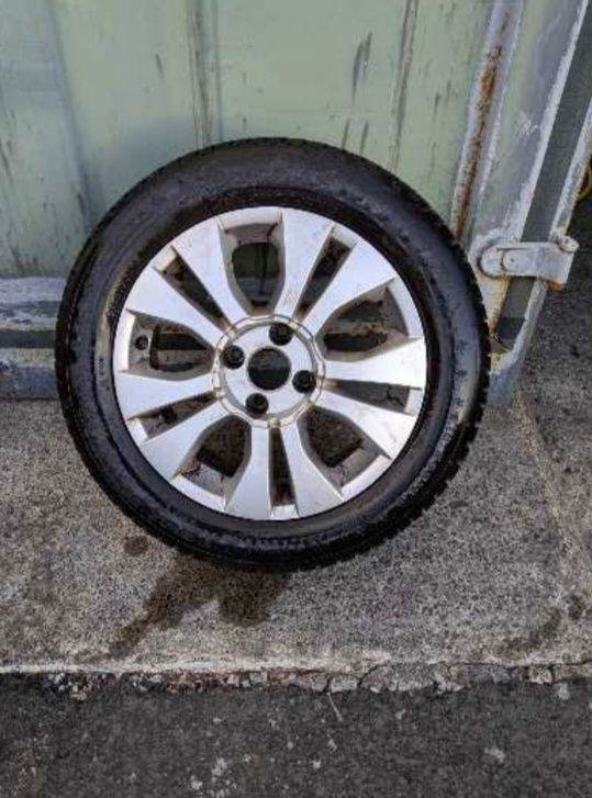 Set of 4 16" Alloy wheels with new tyres