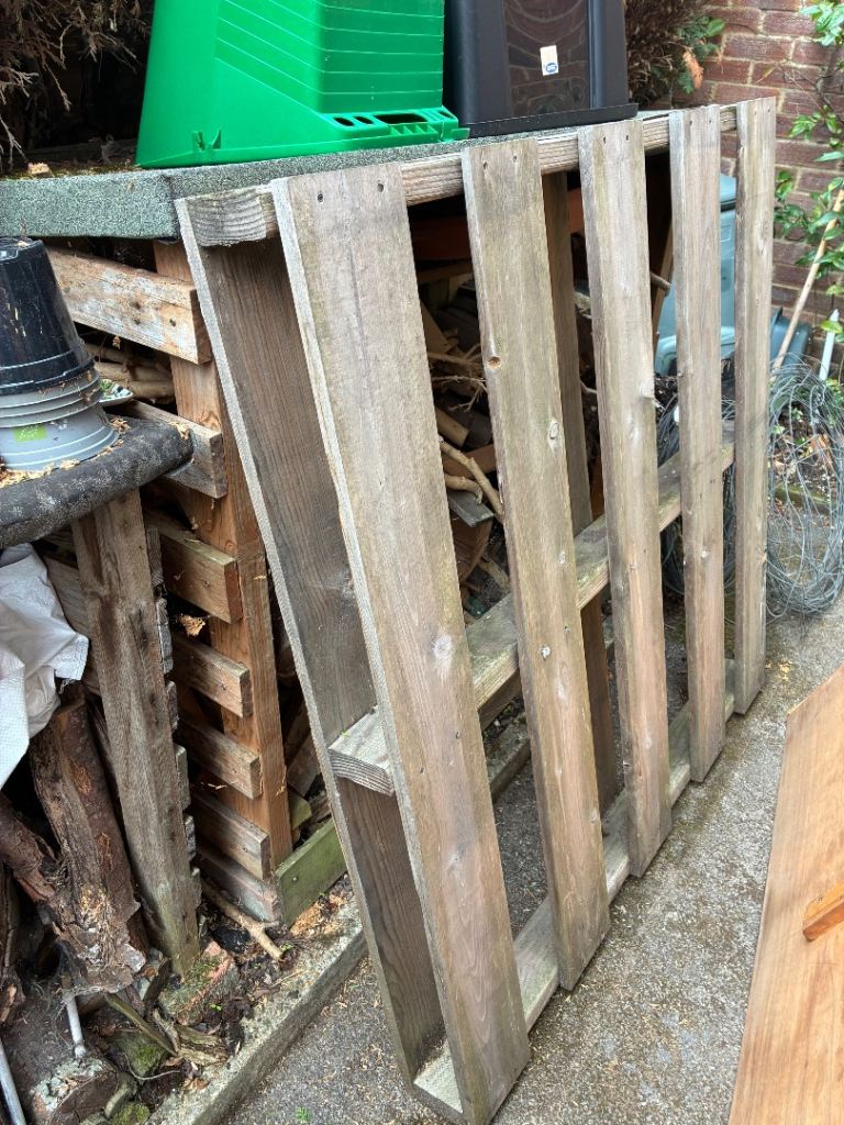 Wooden Pallet - Good Condition, Ideal for Garden Projects