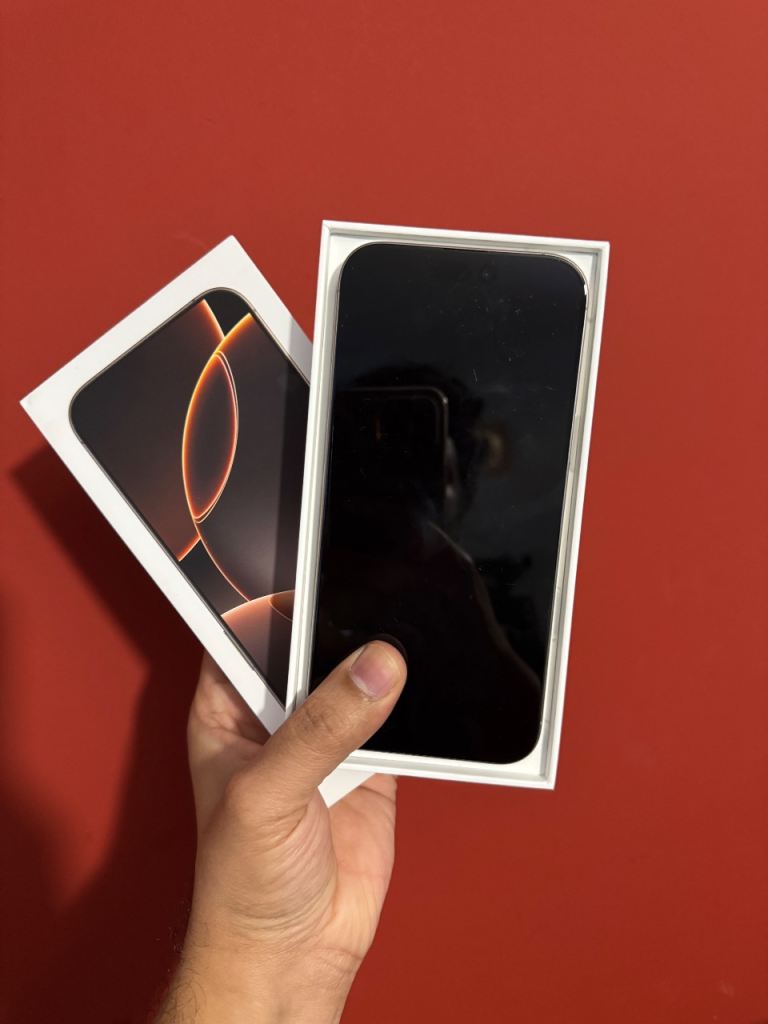 iPhone 16 pro max 512gb unlocked excellent condition 