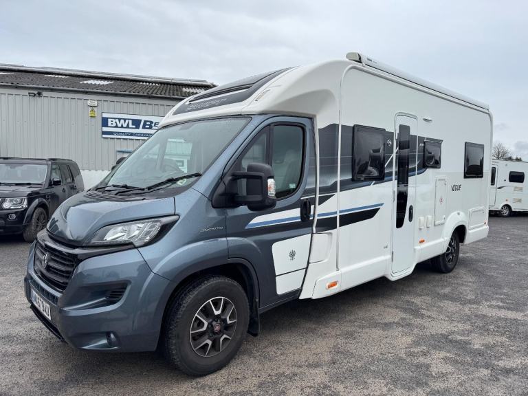 Swift Vogue 674 MOTORHOME  -  FIAT DUCATO 35 C/C MULTIJET II DIESEL 2017/67