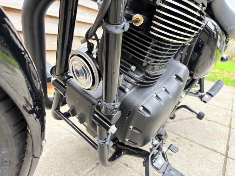 2024 / 24 Royal Enfield METEOR 350 £2750 Blue 134 miles.