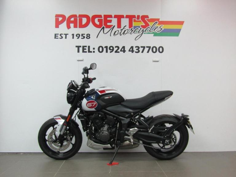 2025 Triumph Trident 660 - Triple Tribute