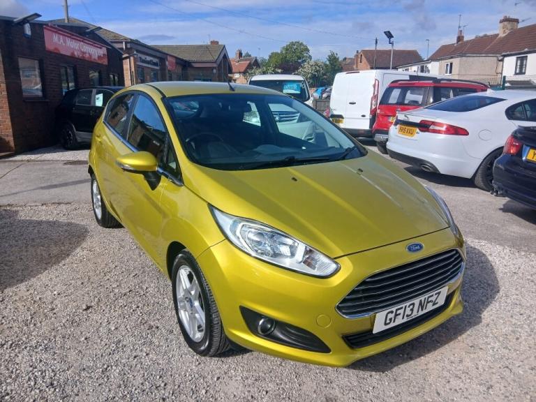 2013 Ford Fiesta Zetec **AUTOMATIC ** 5 door  Hatchback Petrol Automatic
