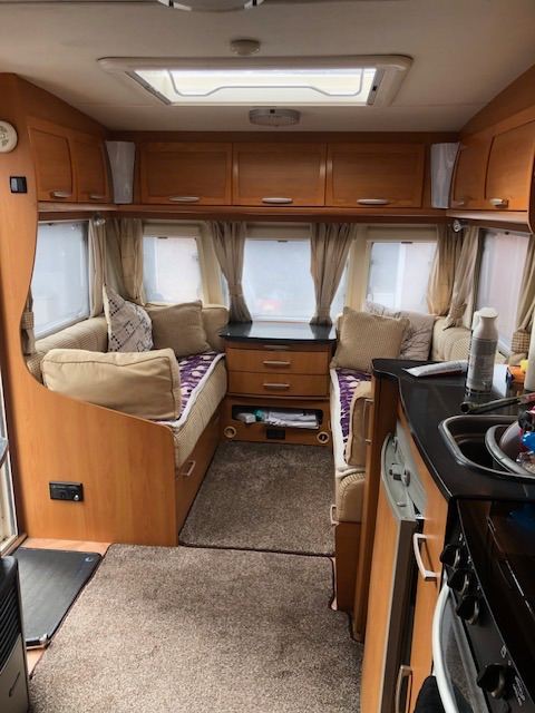 4 berth lunar Lexon R/S 640 caravan for sale