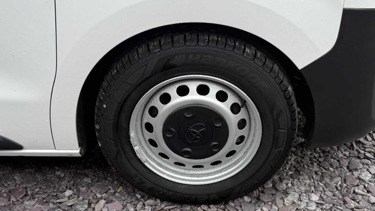  Toyota ProAce 1.5D 100 Active Van Van Diesel Manual