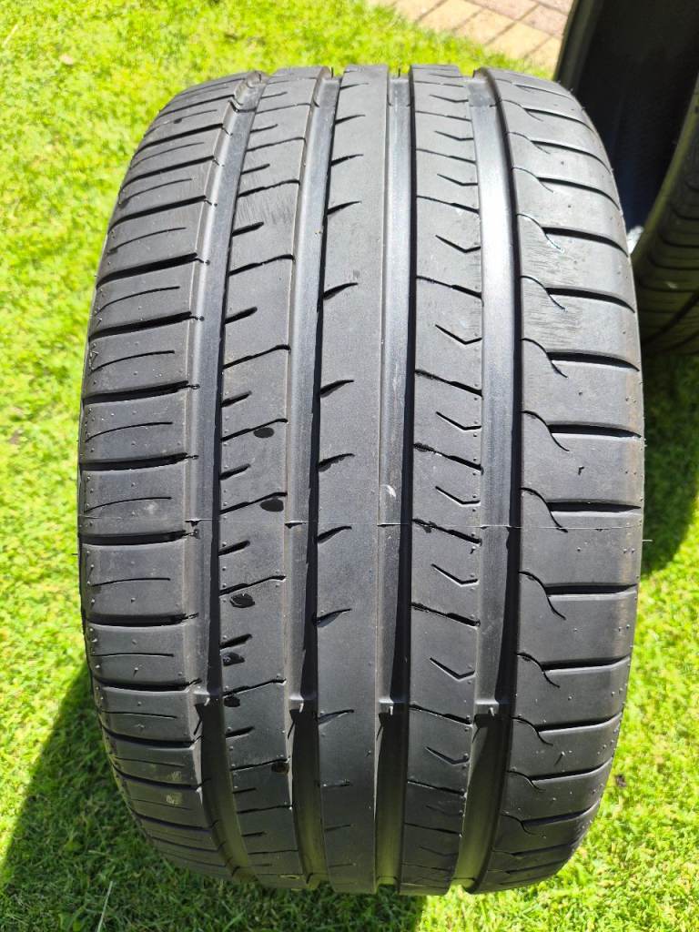 For Sale 275/30 ZR 20 tyres 