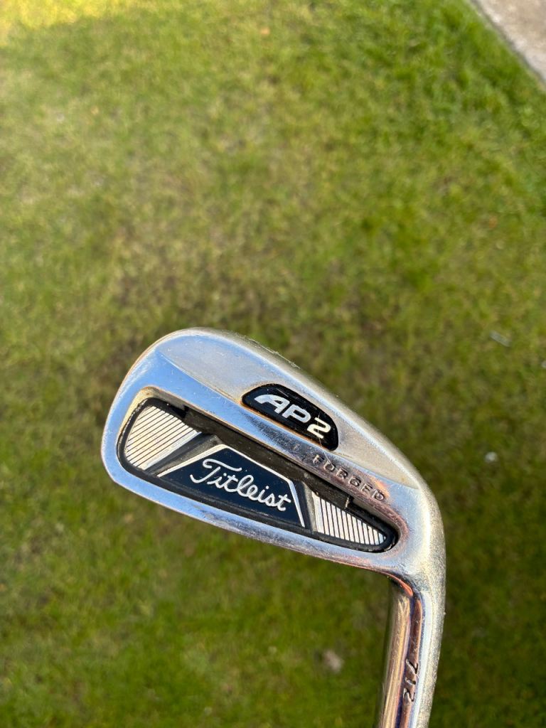 Titleist AP2 Golf Iron - Number 5, Dynamic Gold Shaft