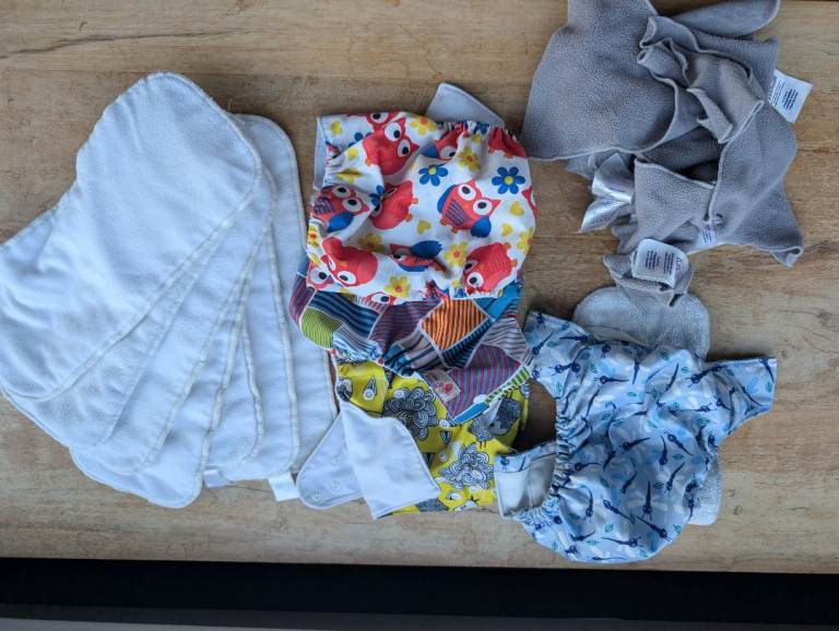 Reusable Baby Cloth Nappies with Inserts – Good Condition
