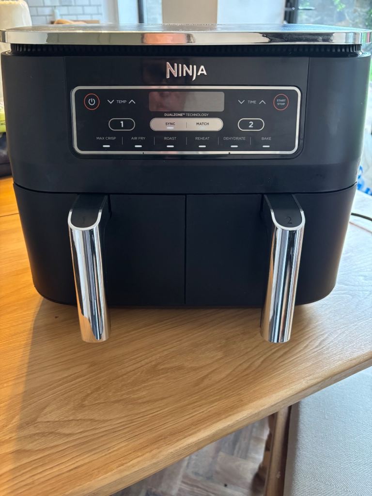Ninja 7.6l dual zone air fryer and dehydrator 