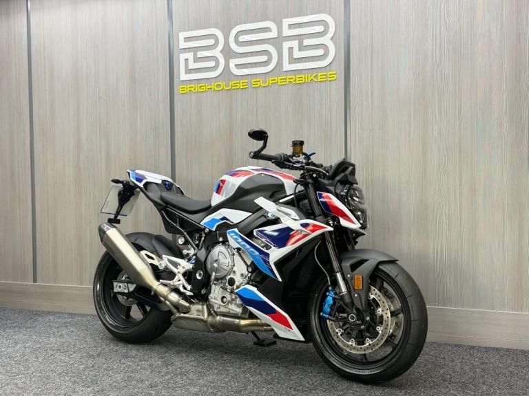 2025 25 BMW M1000R 1000 R ABS - AKRAPOVIC - JUST 203 miles