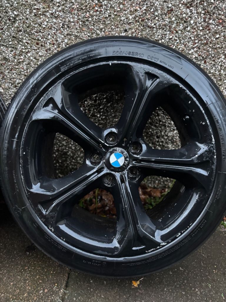 Genuine BMW 320 Style 18” alloy wheels