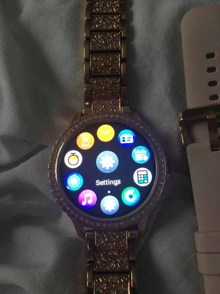 'Fitonyou' rose gold smart watch with diamantes