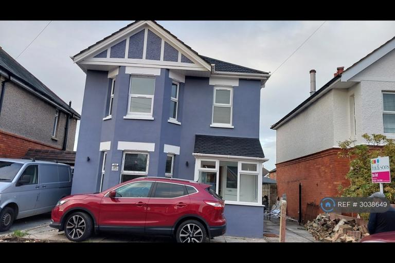 3 bedroom house in Highfield Road, Bournemouth, BH9 (3 bed) (#3038649)