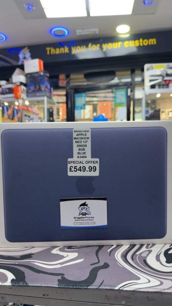 APPLE MACBOOK NEO 256GB 8GB BRAND NEW SEALED ONE YEAR WARRANTY 