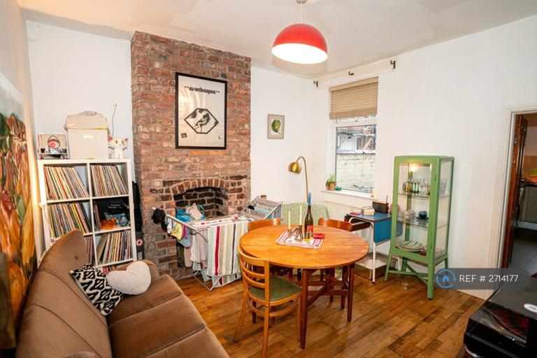 3 bedroom house in Pascal Street, Manchester, M19 (3 bed) (#2714177)