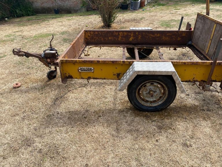 Plant trailer project. 