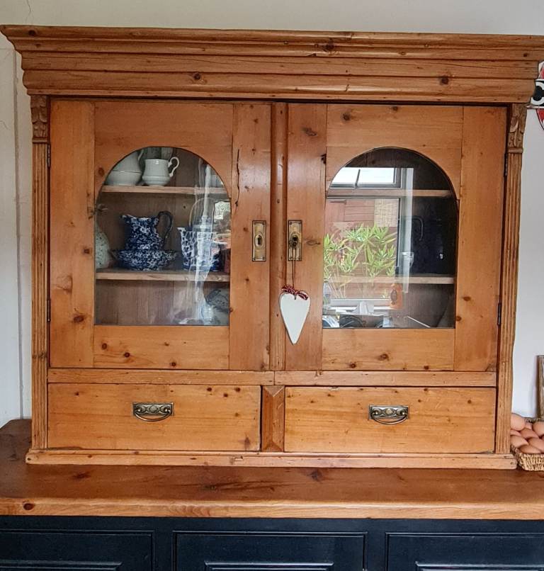 Early Victorian Country Pine Glazed Cupboard Dresser Top