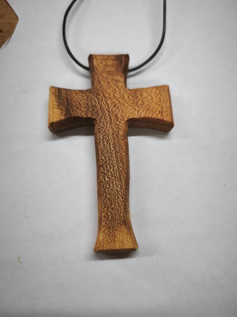 Handmade cross mid from the Darnley tree