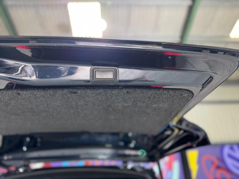 2018 Volkswagen Transporter 2.0 BiTDI BMT 204 Highline Kombi Van 4MOTION DSG Crew Van Diesel Auto...