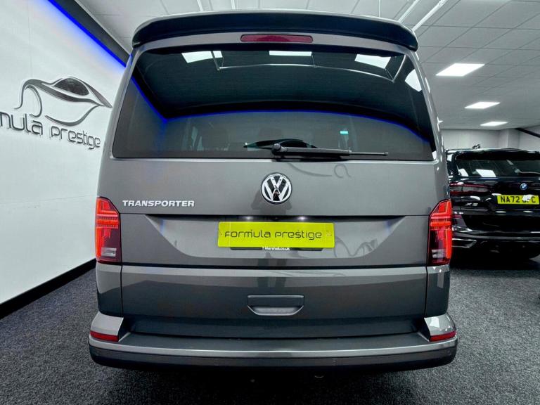 2022 Volkswagen Transporter 2.0 BiTDI T32 Highline Kombi DSG FWD SWB Euro 6 (s/s) 5dr WINDOW VAN ...