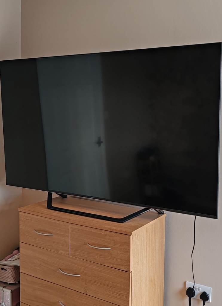 65" Hisense Smart TV