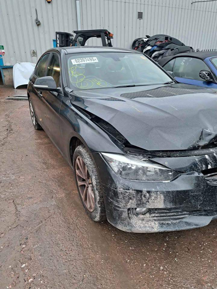  BMW 320D SE PRE LCI F30 BREAKING PARTS SUSPENSION WING DOOR DASHBOARD AIRBAG HEAD UNIT BOOT LID