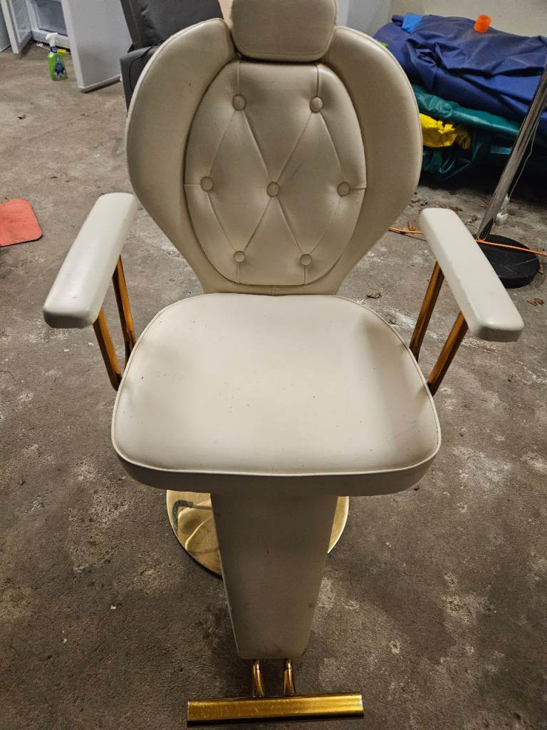 Salon collection beige leather barbers chair 