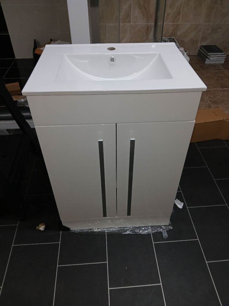White 2 door vanity unit and basin for sale EX display