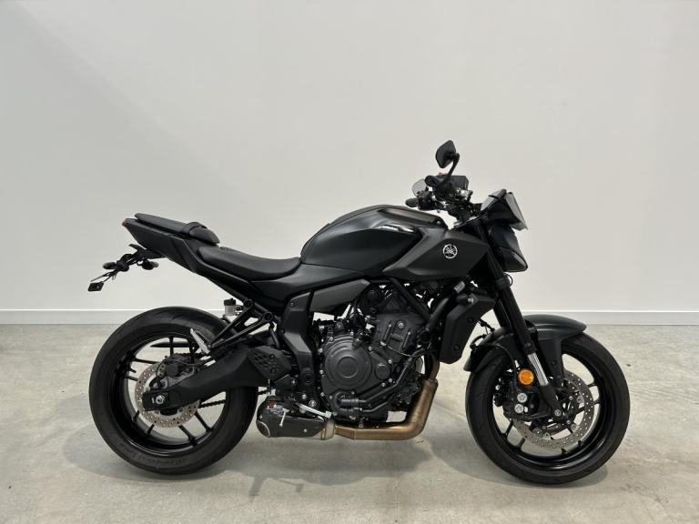2025 Yamaha MT-07, 2000 miles, Fantastic Condition