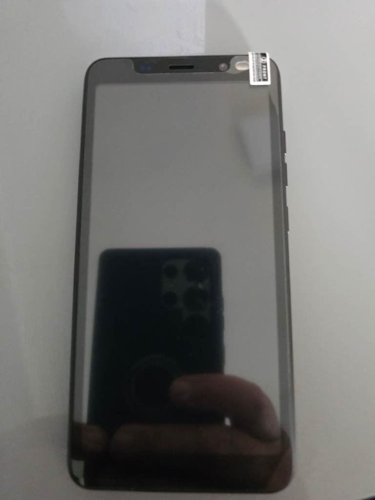 Black Smartphone with Screen Protector – As Good As New