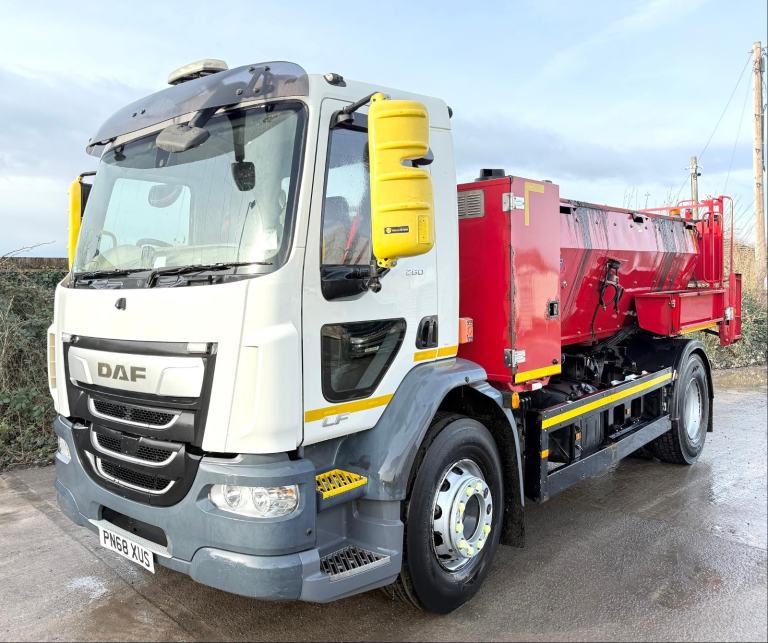 2018 DAF LF55,260 ECON TWIN AUGER HOTBOX TARMAC 18 TON 156,000 MILES EURO-6