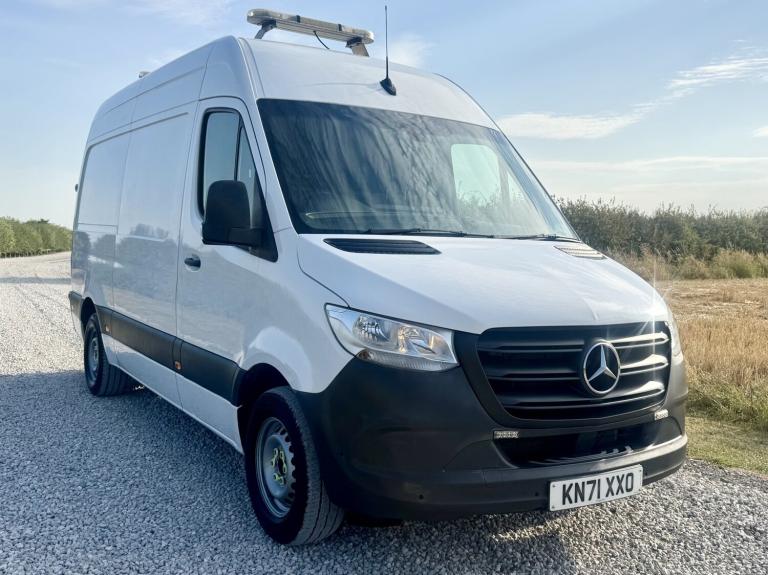 MERCEDES-BENZ SPRINTER 2.0 315 CDI Progressive L2 H2 MWB White Manual Diesel 20