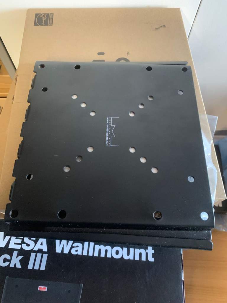 HAGOR MB VESA III / Wall mount for LCD TV / black / screen size:15"-45"( 5 available) £40