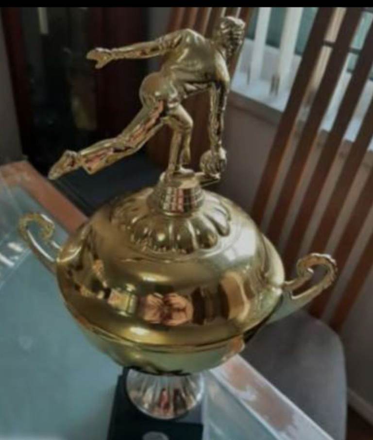  Big Trophie In Good Condition H 34cm