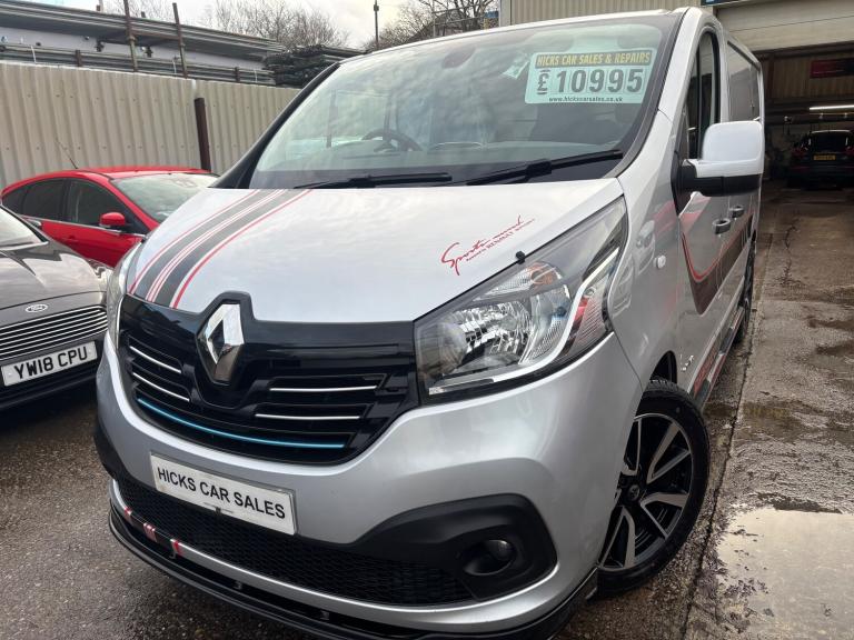 2017 Renault Trafic 1.6 dCi 27 Sport Nav Panel Van 5dr Diesel Manual SWB