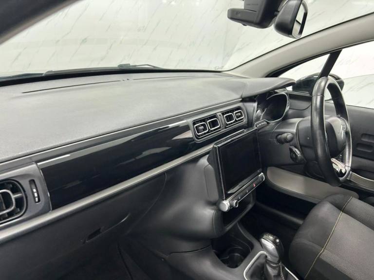 2017 Citroen C3 1.2 PureTech Flair Hatchback 5dr Petrol Manual Euro 6 (82 ps)  F/S/H X8! 2  Hatch...