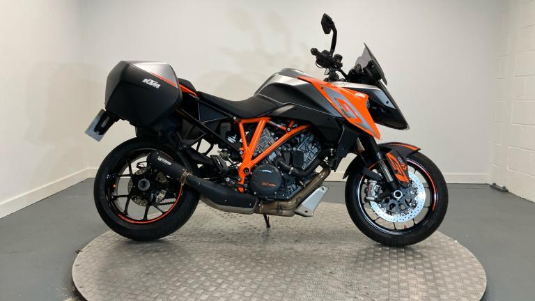 2016 KTM Superduke 1290 Super Duke GT (16MY) DUEL Petrol Manual